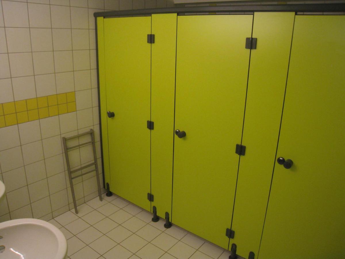 Le Fagotin - Youth Hostel Stoumont Bagian luar foto
