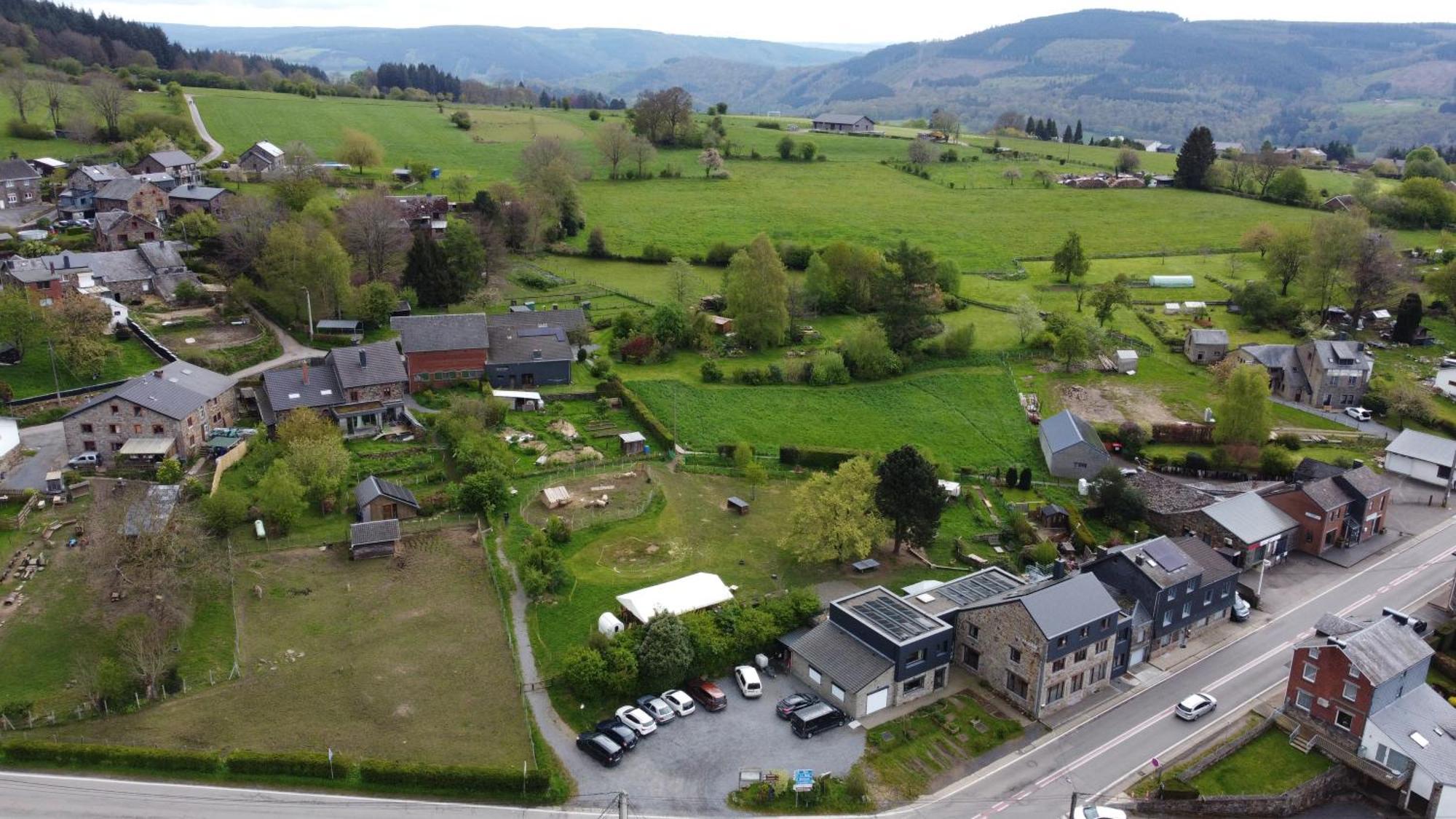 Le Fagotin - Youth Hostel Stoumont Bagian luar foto