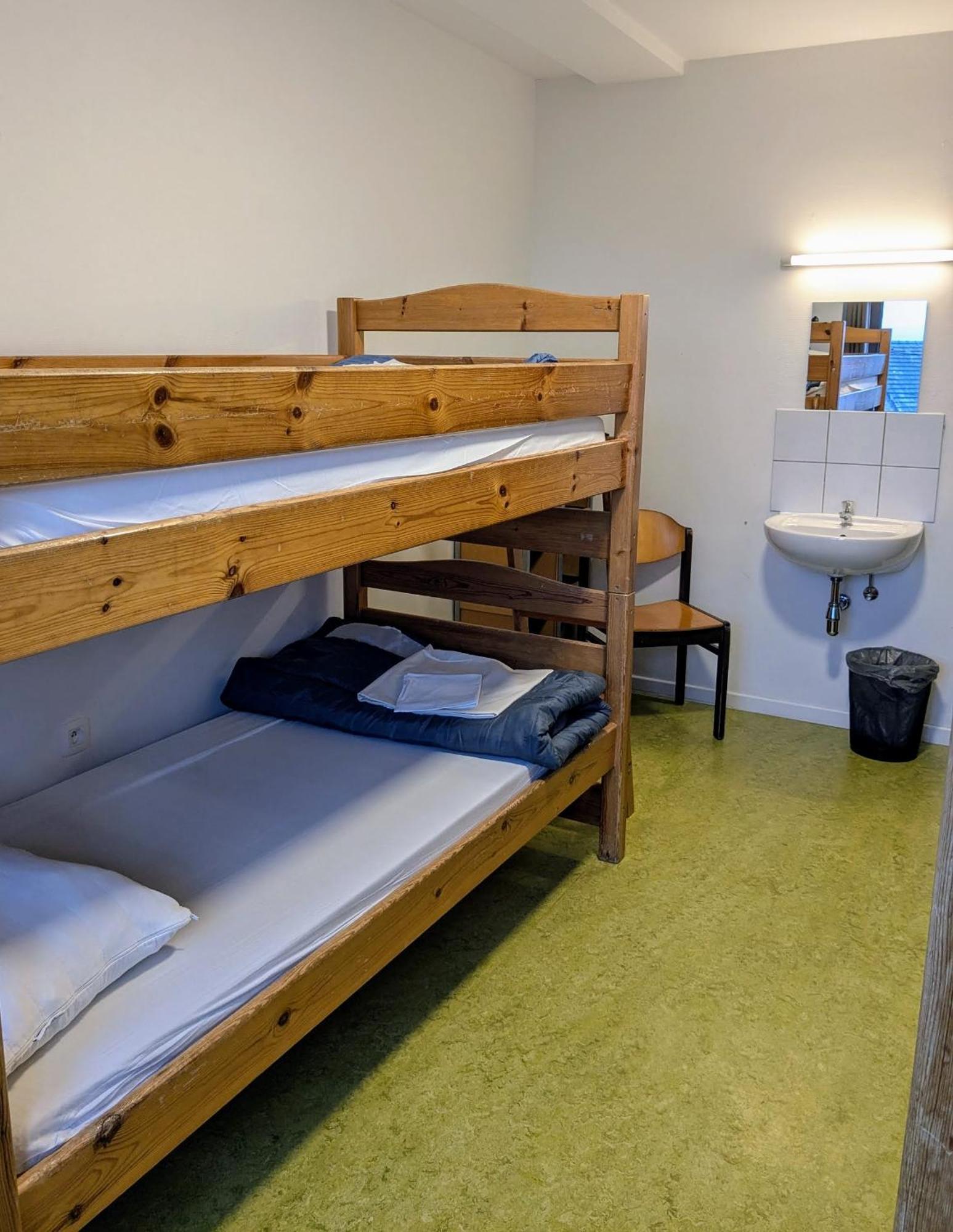 Le Fagotin - Youth Hostel Stoumont Bagian luar foto
