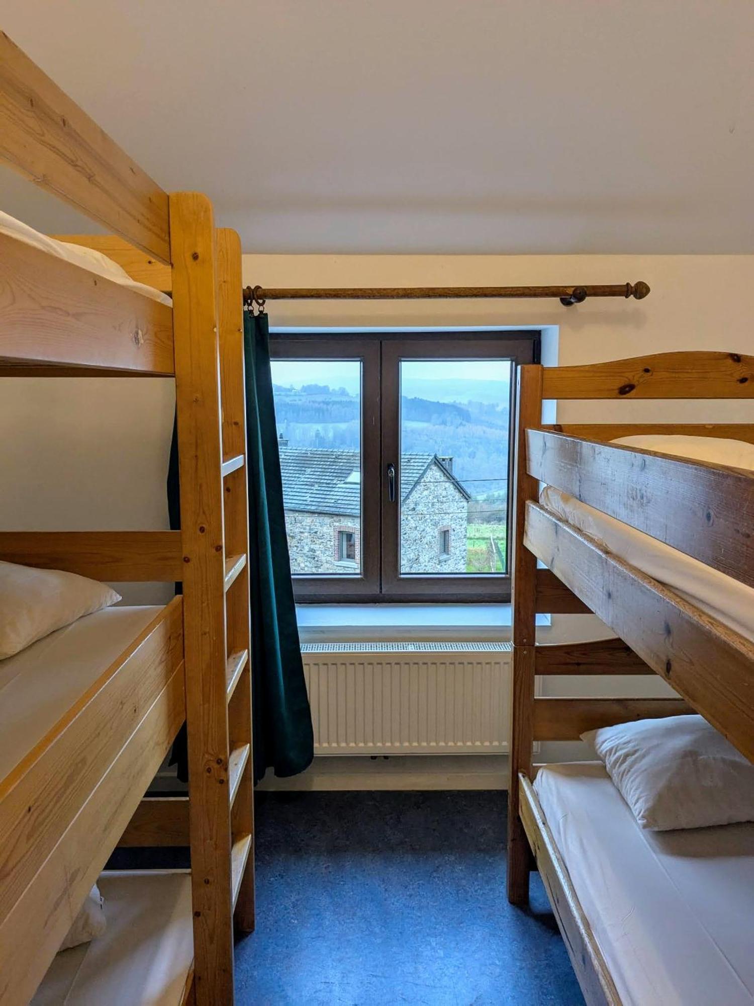 Le Fagotin - Youth Hostel Stoumont Bagian luar foto
