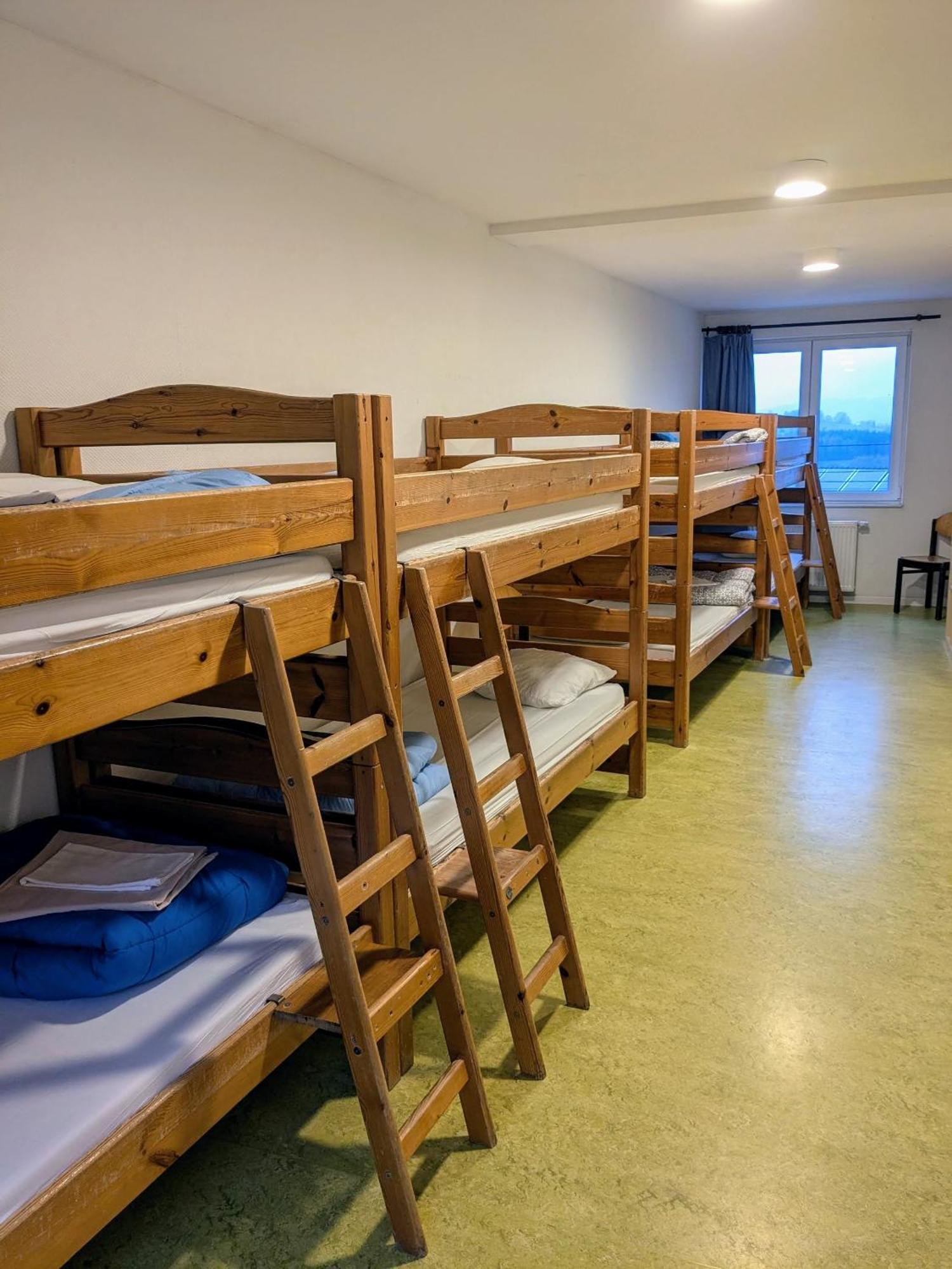 Le Fagotin - Youth Hostel Stoumont Bagian luar foto