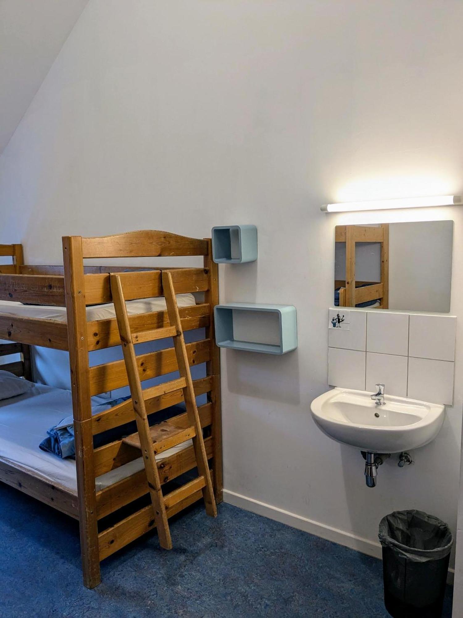 Le Fagotin - Youth Hostel Stoumont Bagian luar foto