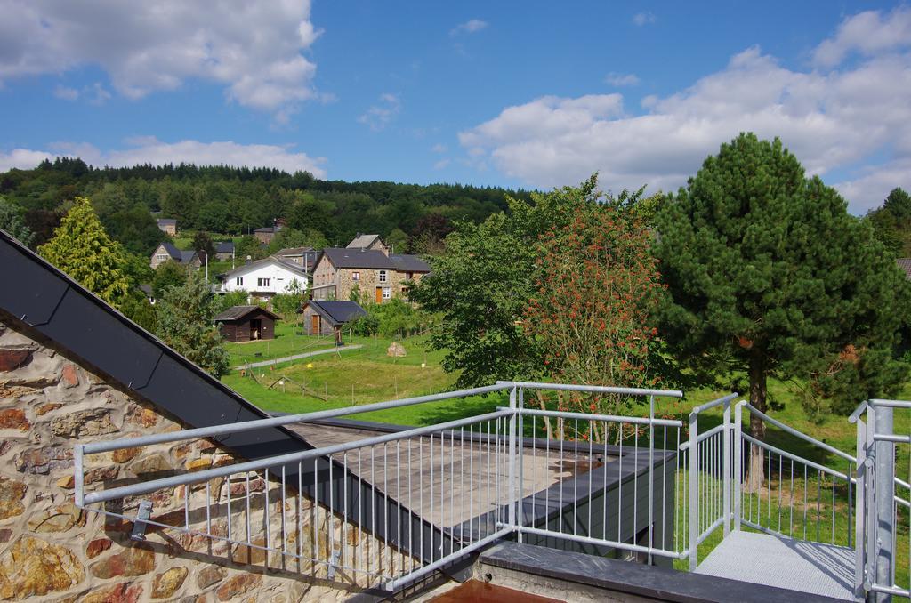 Le Fagotin - Youth Hostel Stoumont Bagian luar foto